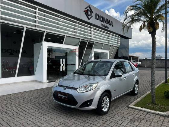FORD FIESTA 1.6 ROCAM SEDAN 8V FLEX 4P MANUAL FORD FIESTA 1.6 ROCAM SEDAN 8V FLEX 4P MANUAL